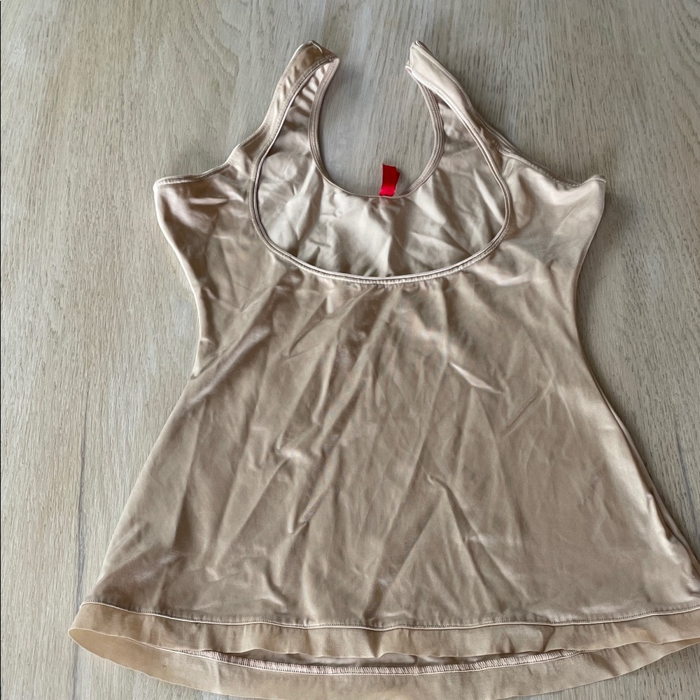 🧚‍♀️ SPANX Nude Sleeveless Top